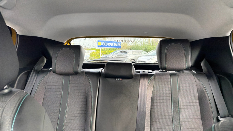 Peugeot 208 100kW Allure Premium 50kWh 5dr Auto Electric Hatchback